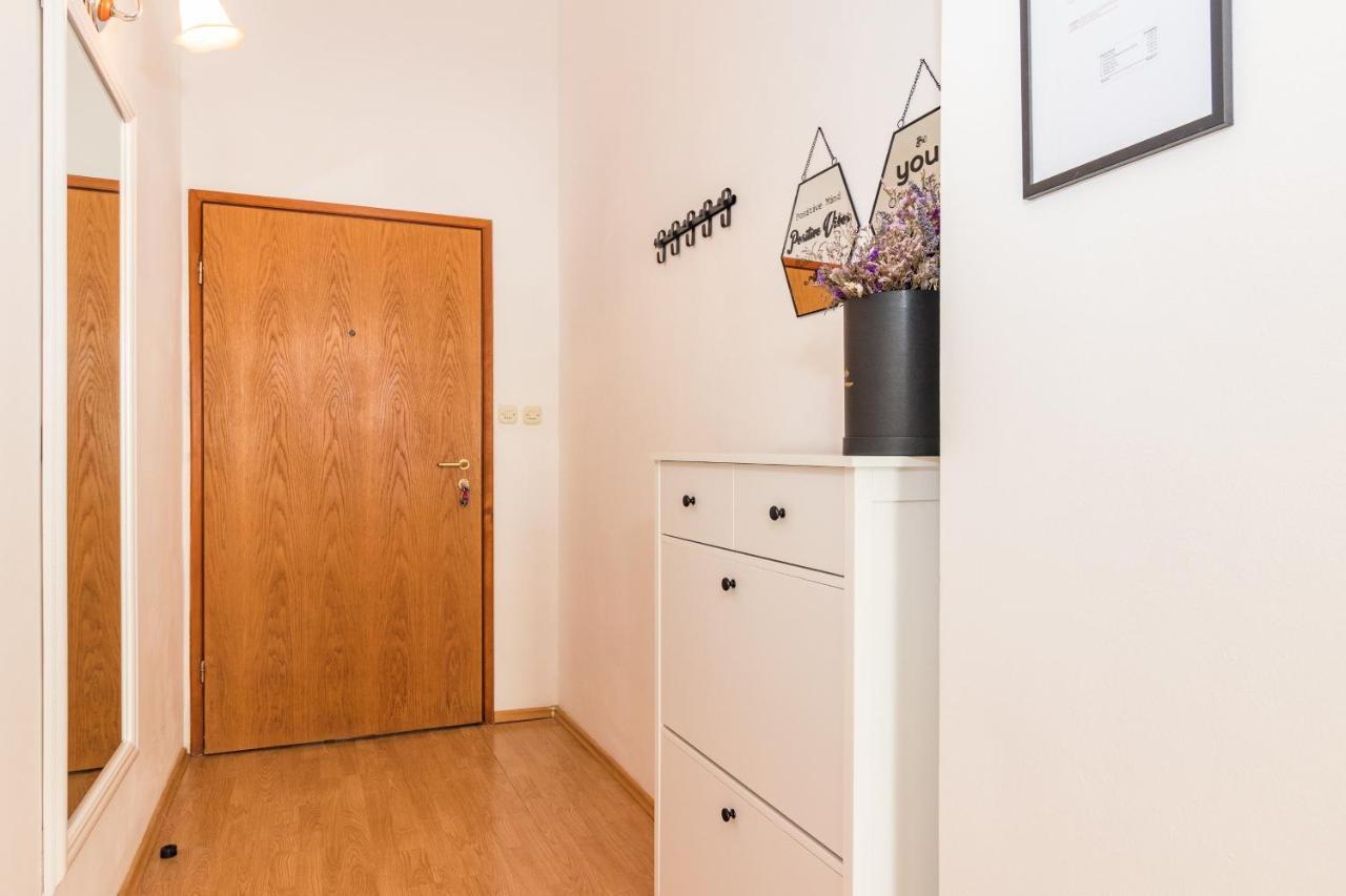 Apartman Lussi Пула Екстериор снимка