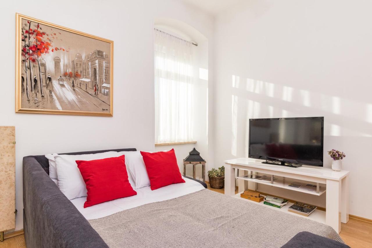 Apartman Lussi Пула Екстериор снимка