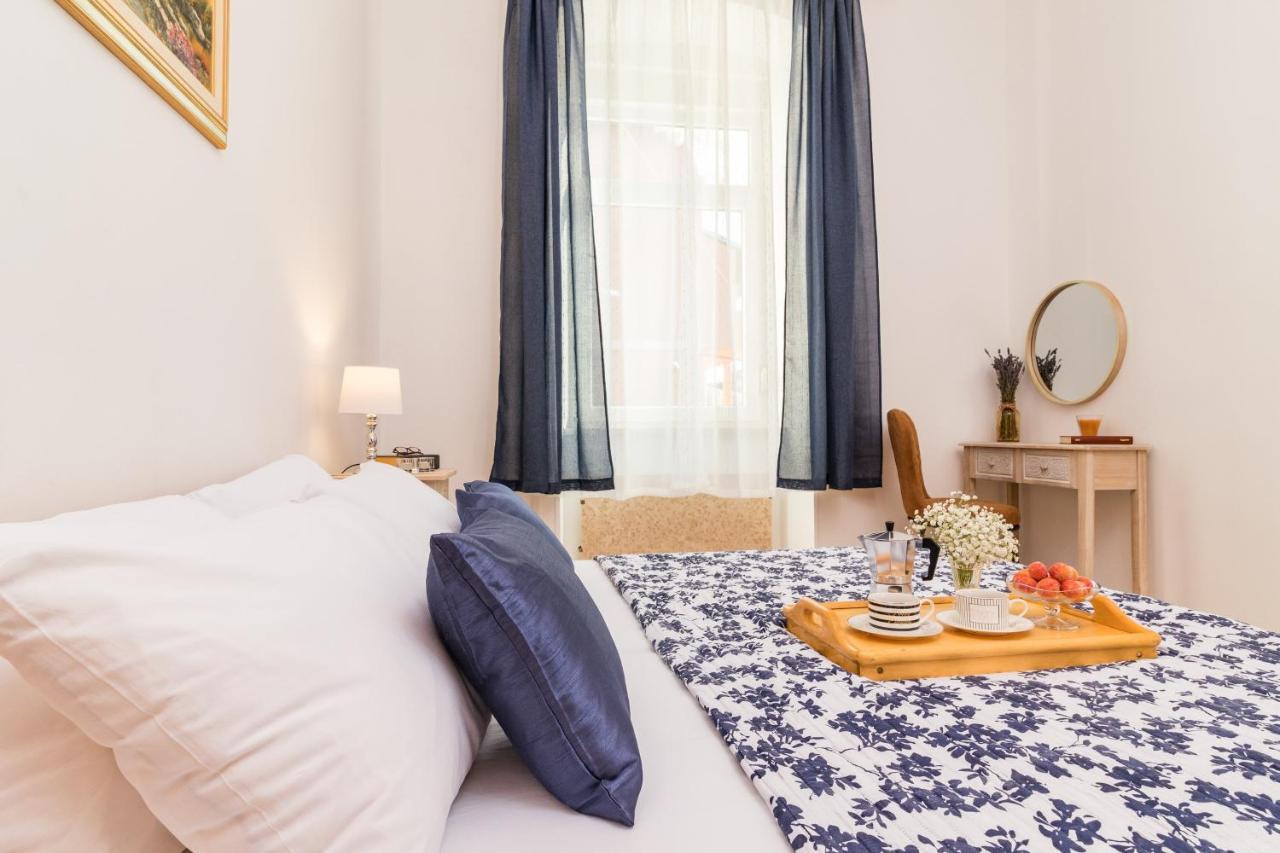 Apartman Lussi Пула Екстериор снимка