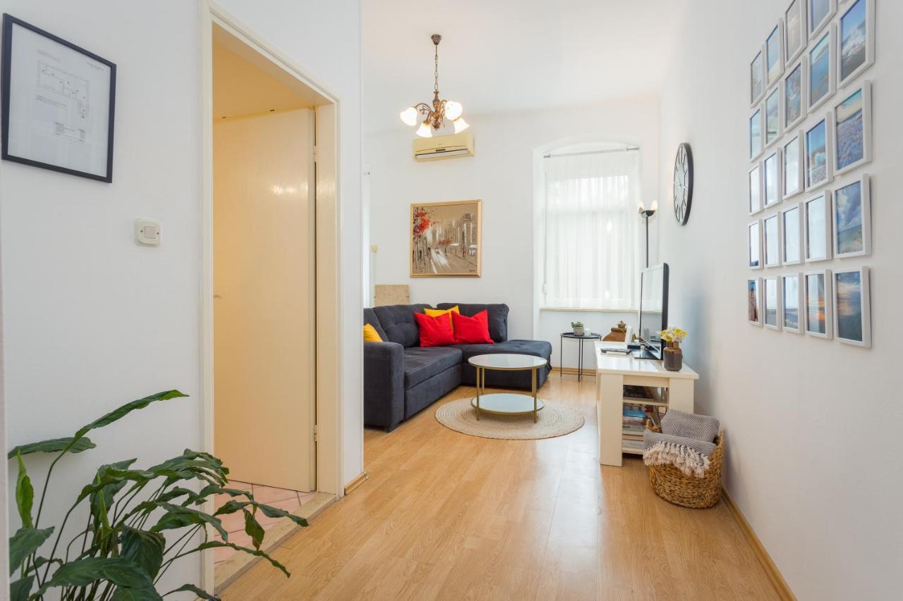 Apartman Lussi Пула Екстериор снимка
